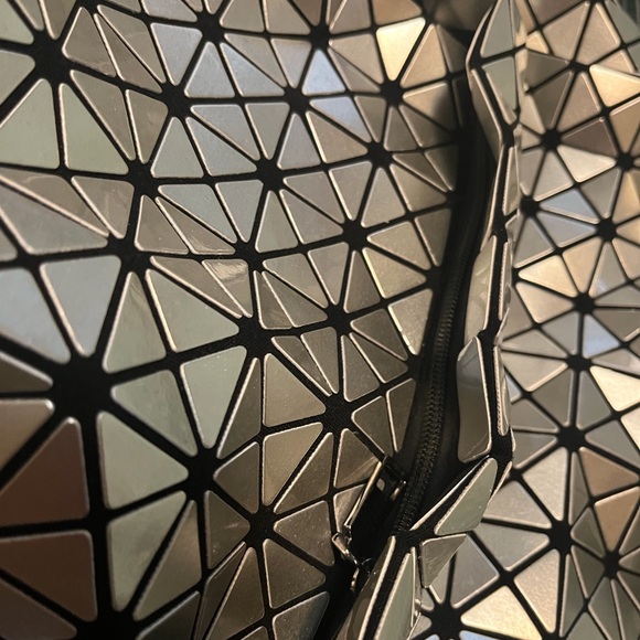 Geometric Design  Silver Backpack - Picture 3 of 6